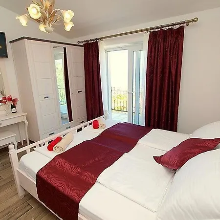 Holiday home Bellavista Mit Beheiztem Pool Und Garten