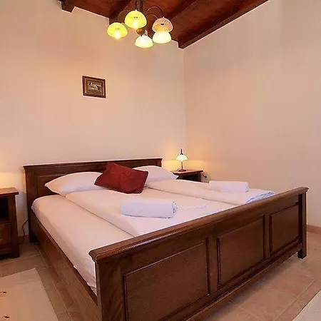 Bellavista Mit Beheiztem Pool Und Garten Holiday home
